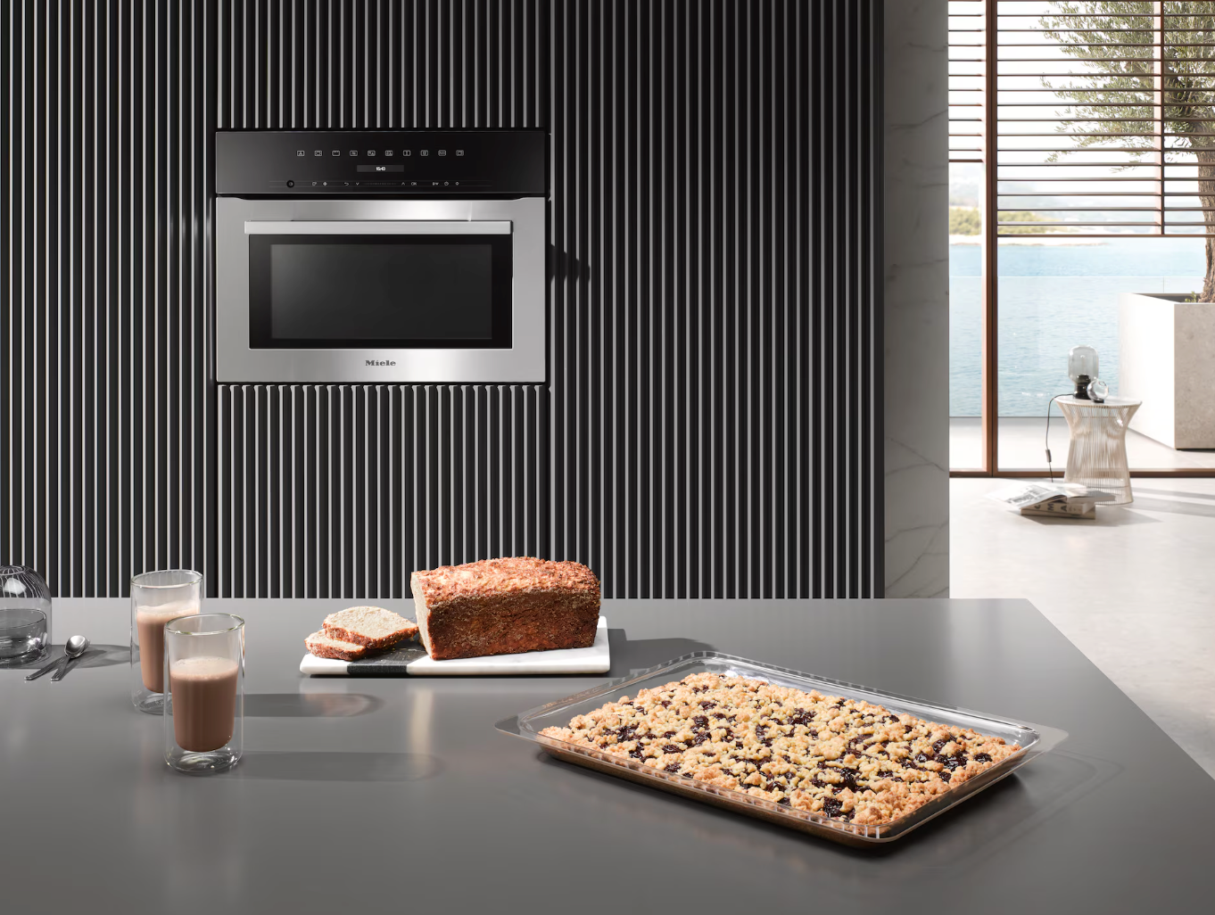 Miele H7140 BM Stainless Steel / Clean Steel Microwave combination Oven