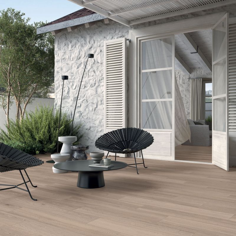 Poetry Wood Ecru 20x120 R11 lifestyle