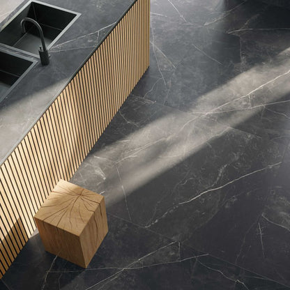 Flaviker Supreme Memories Dark Stone Nat 120x120 with Materia Dark Stone worktop installation