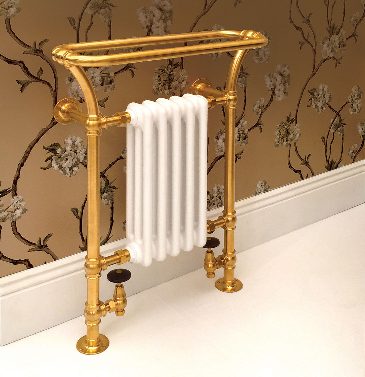 Bard & Brazier Florian Wall Mounted Towel Rail 700 x 800mm FLW70/80R — lifestyle