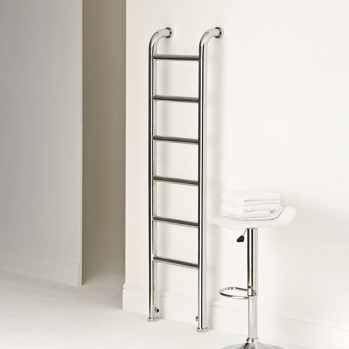 Bard & Brazier St Leger Floor & Wall Mounted Towel Rail 1800 x 450mm SLF180/45 — lifestyle