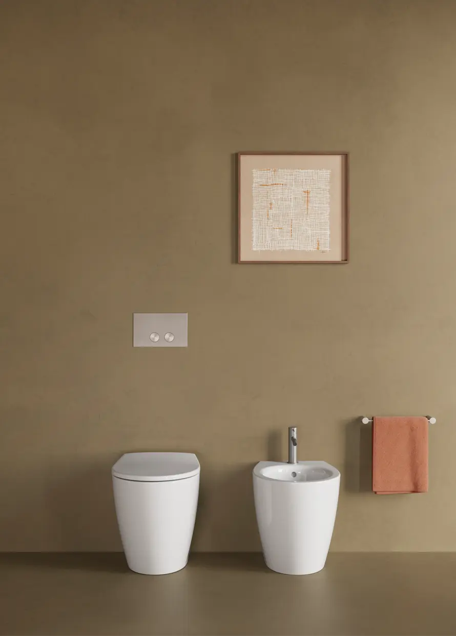 Catalano Italy floorstanding WC and bidet in a bathroom