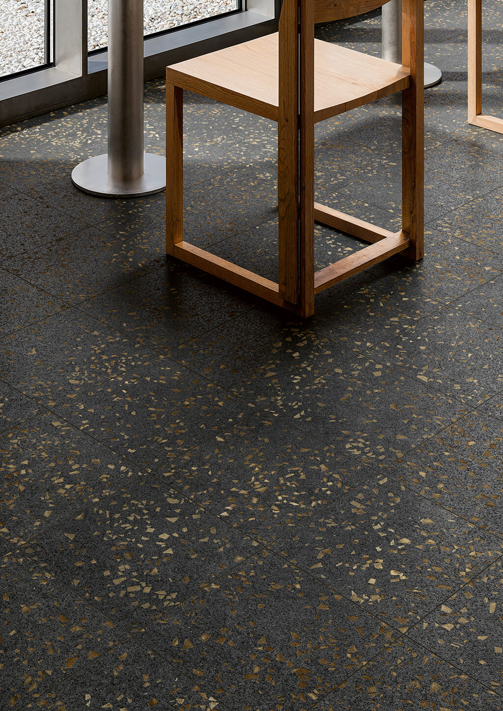 Fioranese Bits Black modern floor lifestyle