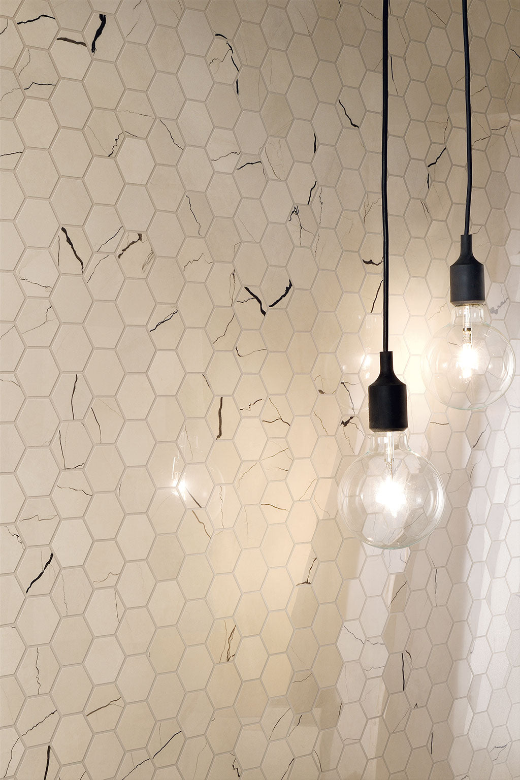 Fioranese Sound of Marbles Mosaico Esagoni in Beige Antico wall lifestyle