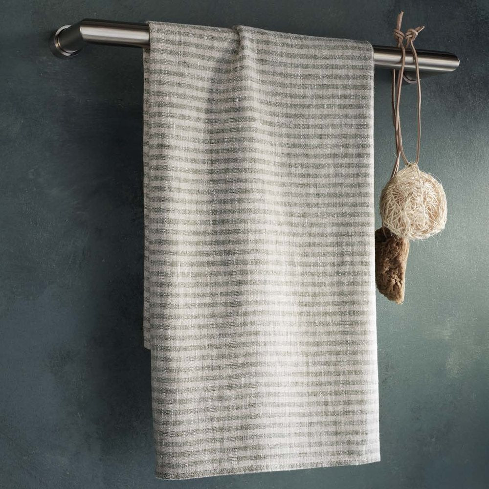 Coalbrook bathroom accessories