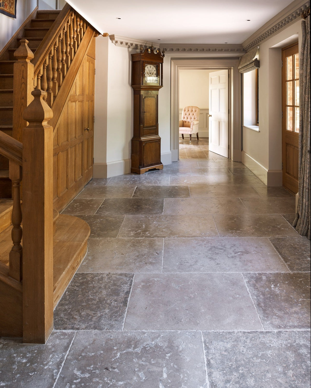 Ca’ Pietra Aquitaine Limestone Seasoned Finish — official gallery image 3