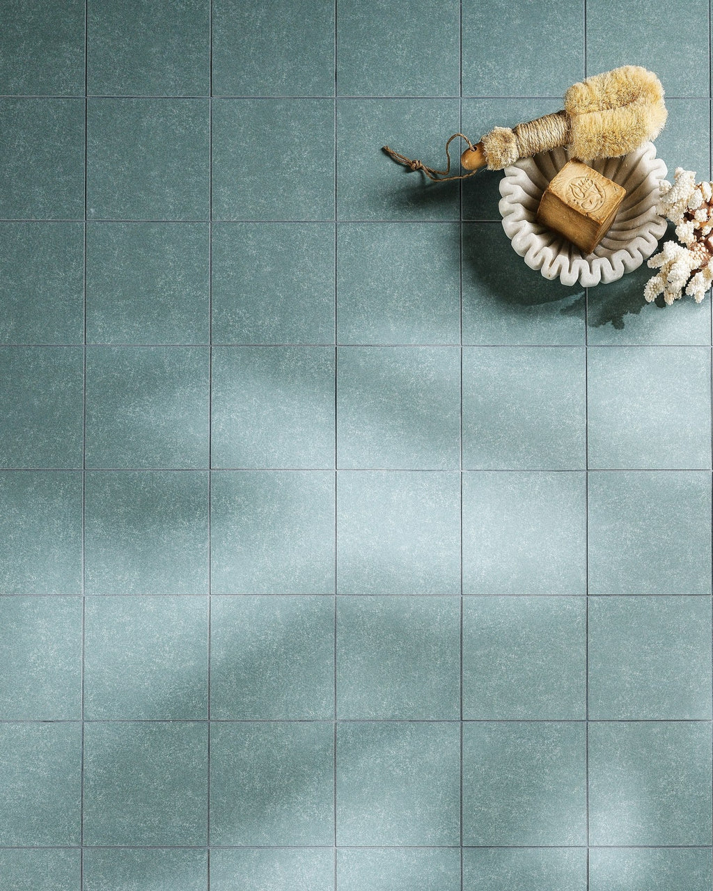 Ca’ Pietra Aventuras Blue Field Porcelain — official gallery image 1