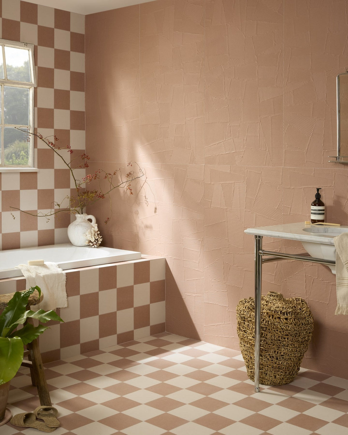 Ca’ Pietra Aventuras Ecru Field Porcelain — official gallery image 5