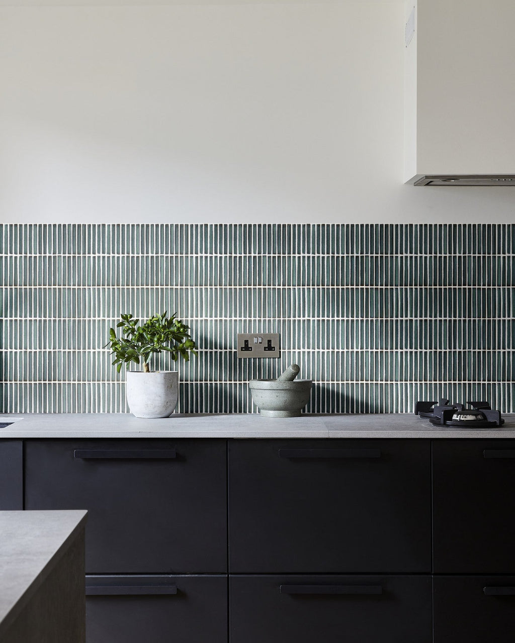Ca’ Pietra Bamboo Porcelain Mosaic Verdigris — official gallery image 9
