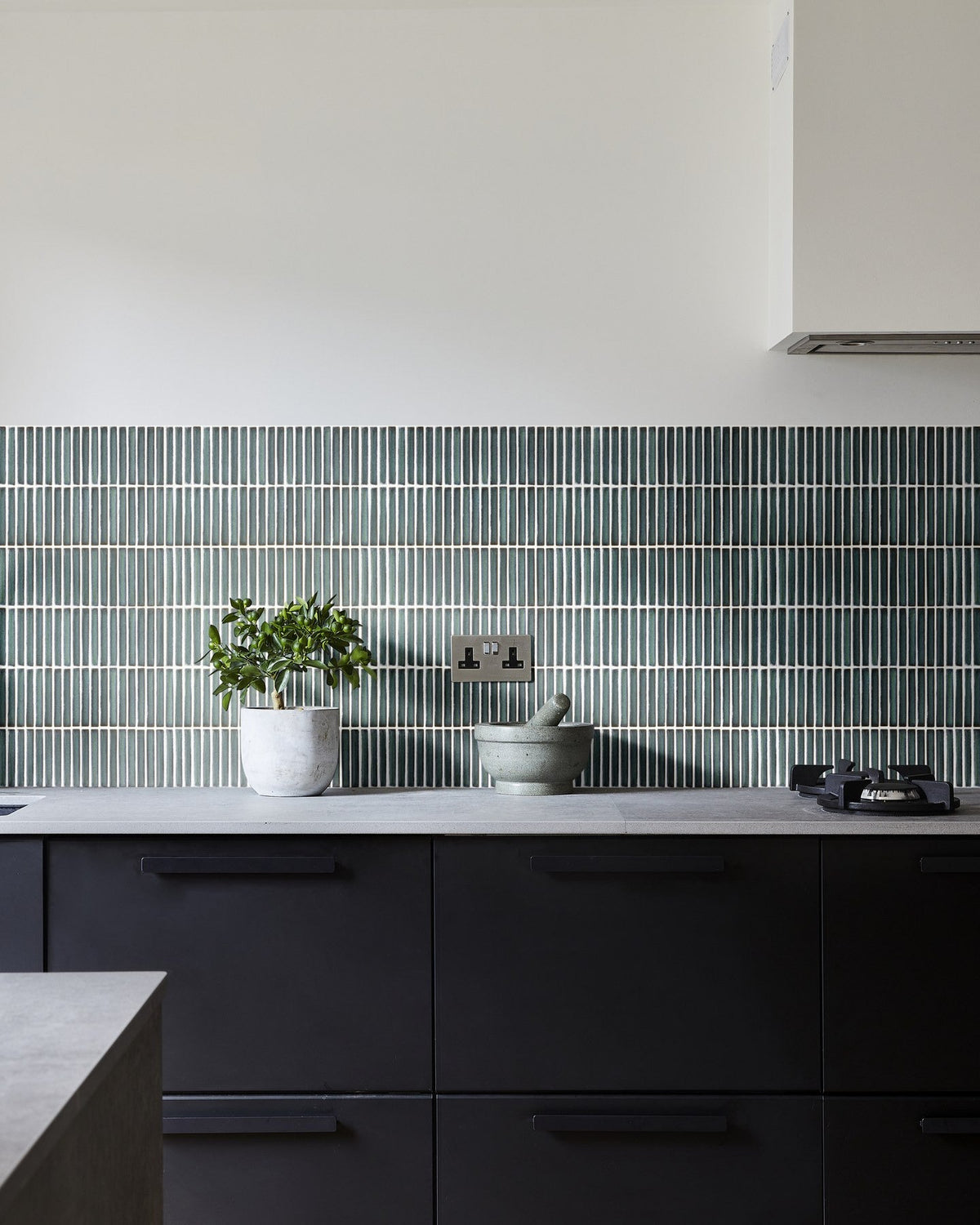 Ca’ Pietra Bamboo Porcelain Mosaic Verdigris — official gallery image 9