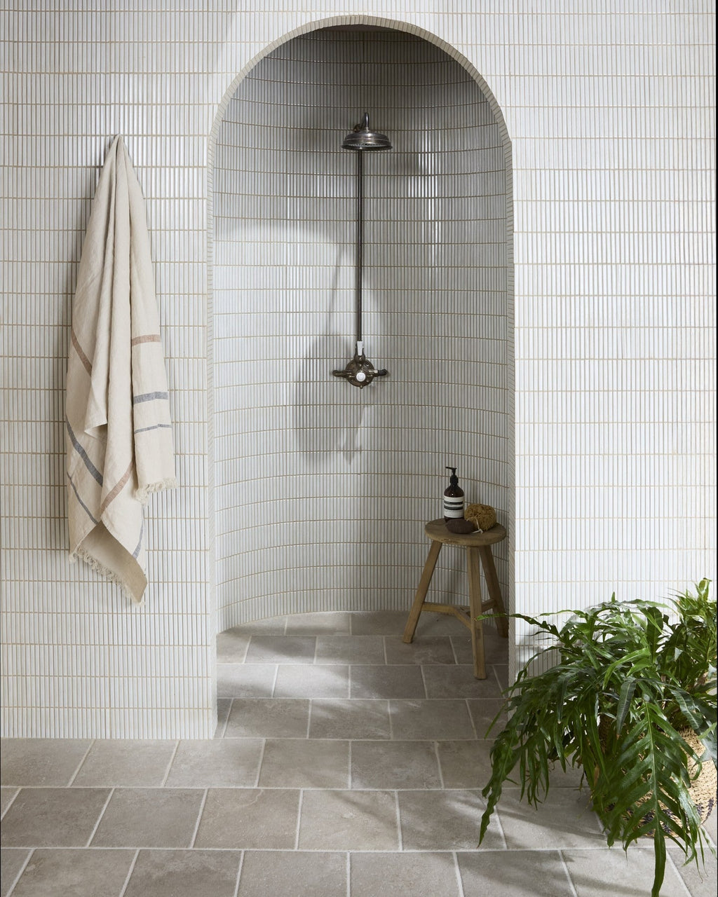 Ca’ Pietra Bamboo Porcelain Mosaic Vintage White — official gallery image 1
