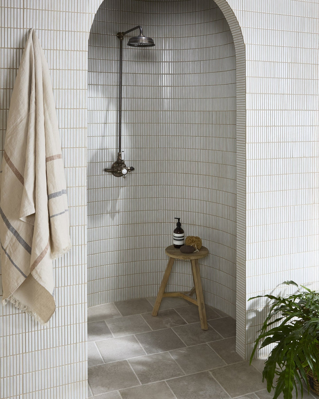 Ca’ Pietra Bamboo Porcelain Mosaic Vintage White — official gallery image 5