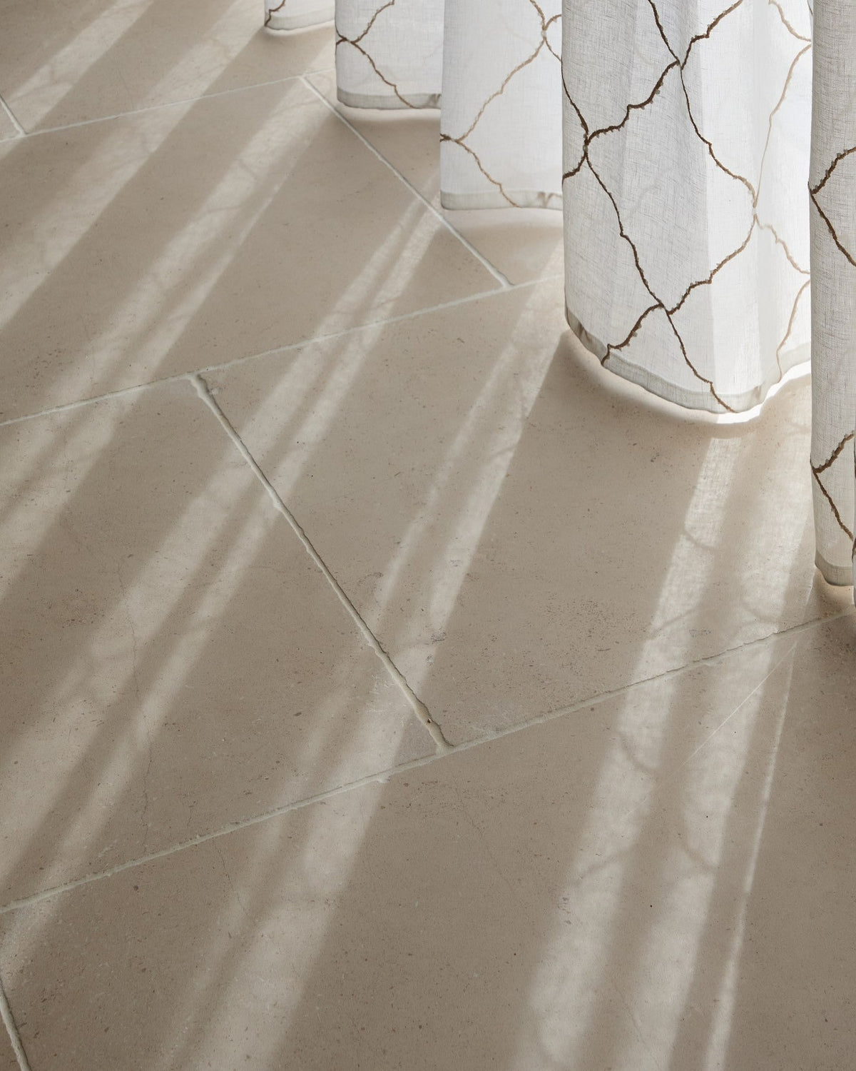 Ca’ Pietra Blandford Limestone Tumbled Finish — official gallery image 4
