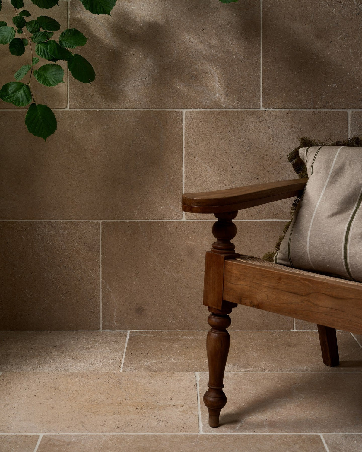 Ca’ Pietra Buscot Blend Limestone Tumbled Finish — official gallery image 5