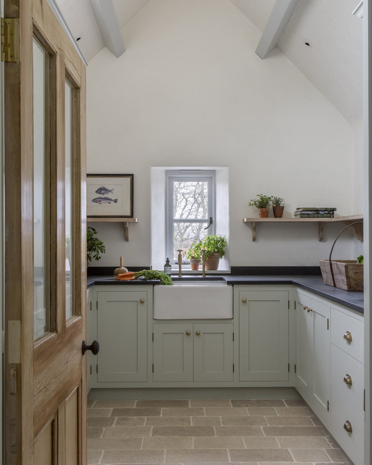 Ca’ Pietra Buscot Limestone Cobble Tumbled & Etched Finish — official gallery image 7