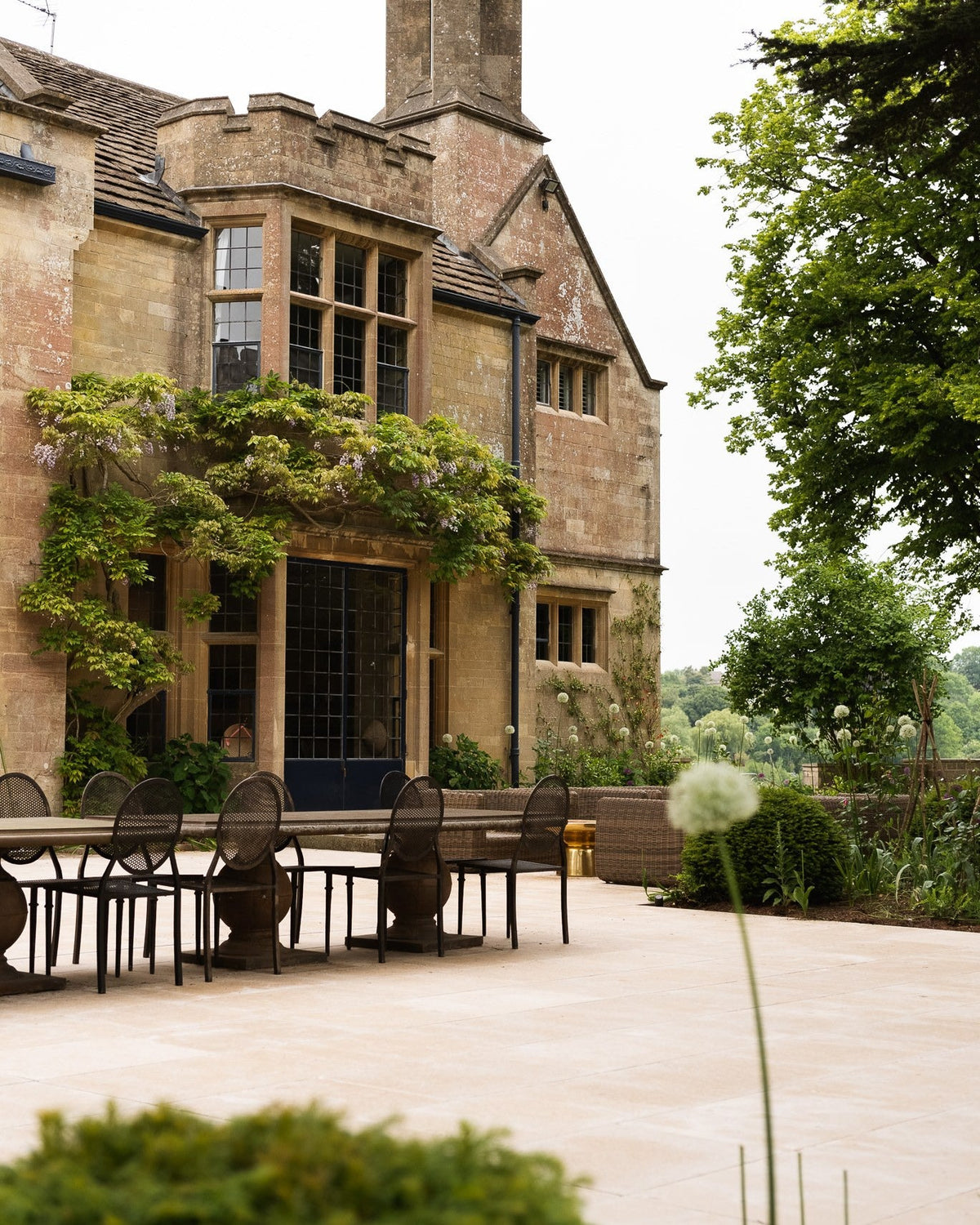 Ca’ Pietra Buscot Limestone Paving Tumbled & Etched Finish — official gallery image 1