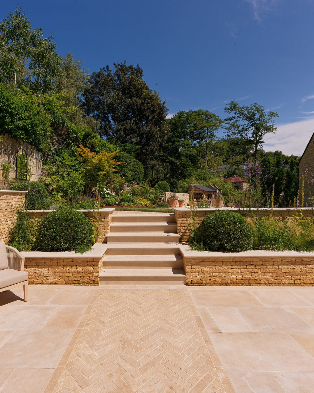 Ca’ Pietra Buscot Limestone Paving Tumbled & Etched Finish — official gallery image 12