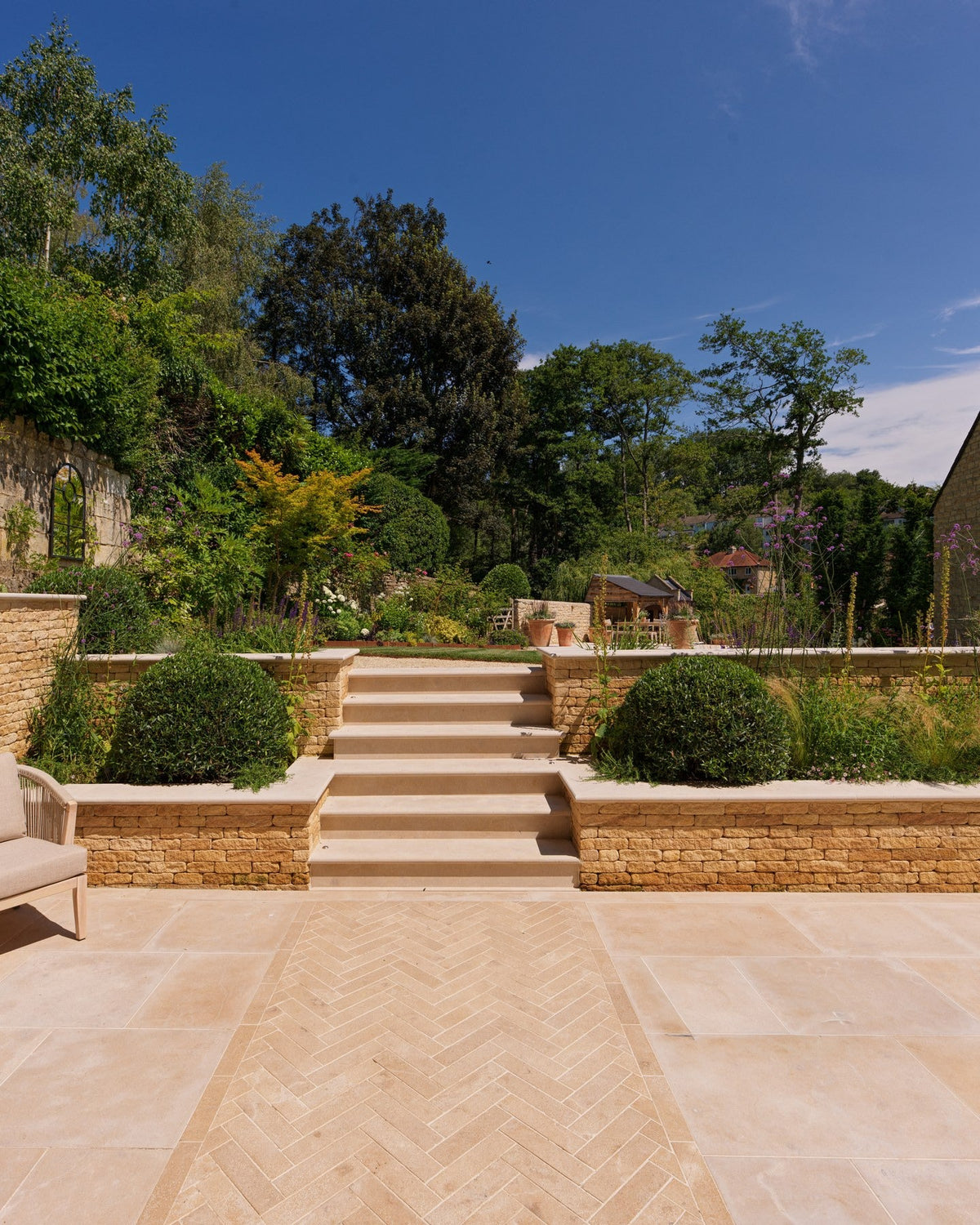 Ca’ Pietra Buscot Limestone Paving Tumbled & Etched Finish — official gallery image 12