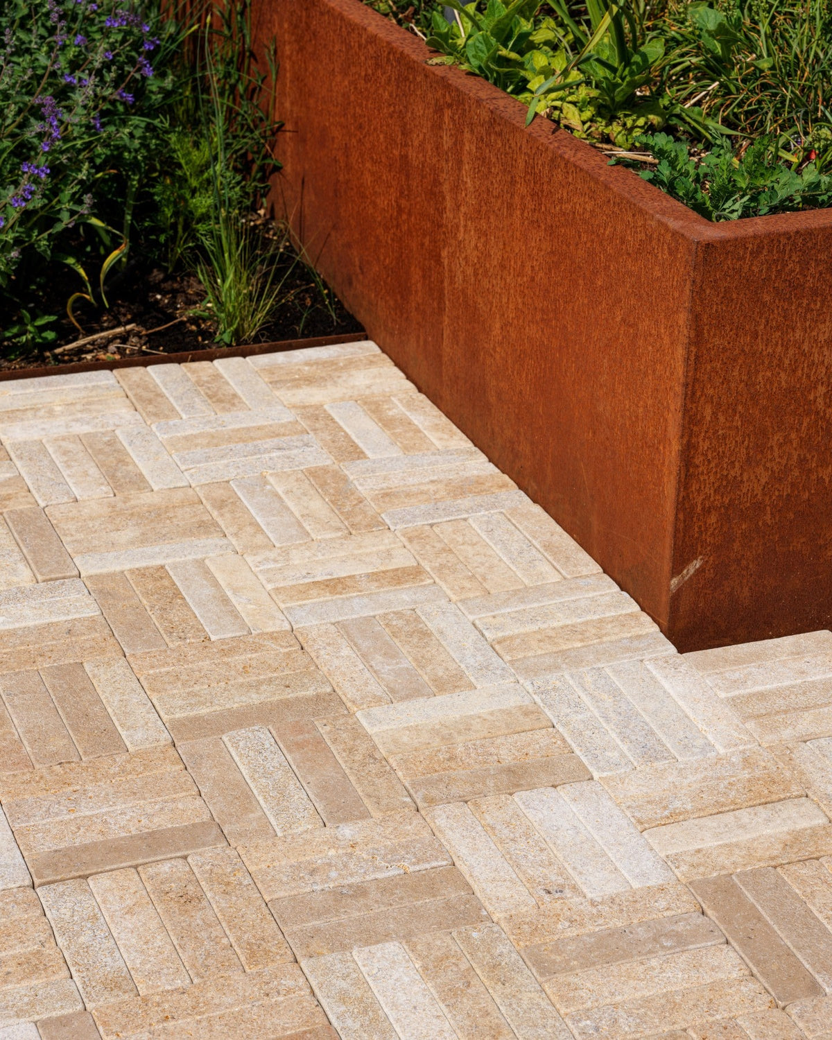 Ca’ Pietra Buscot Limestone Tumbled & Etched Klinkers — official gallery image 17