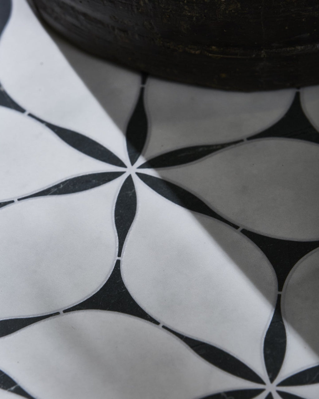 Ca’ Pietra Byzantine Porcelain Elysium Sculpted — official gallery image 3