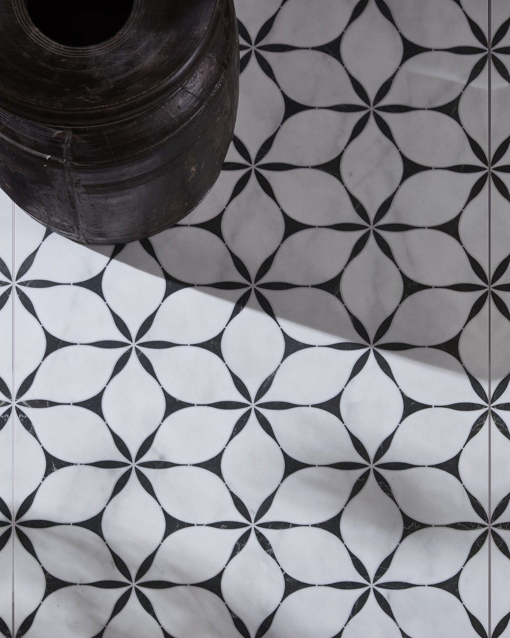 Ca’ Pietra Byzantine Porcelain Elysium Sculpted — official gallery image 4