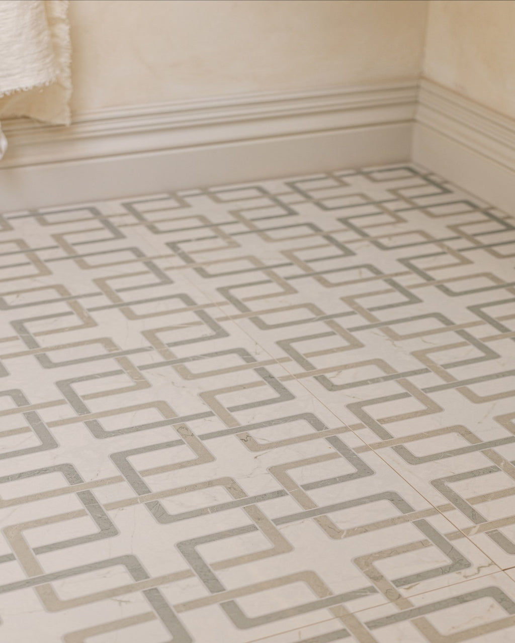 Ca’ Pietra Byzantine Porcelain Forum Sculpted — official gallery image 4