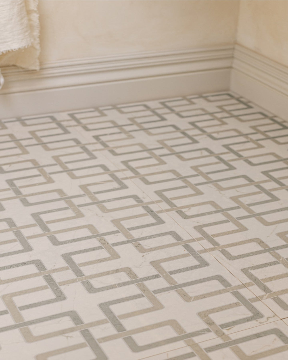 Ca’ Pietra Byzantine Porcelain Forum Sculpted — official gallery image 4