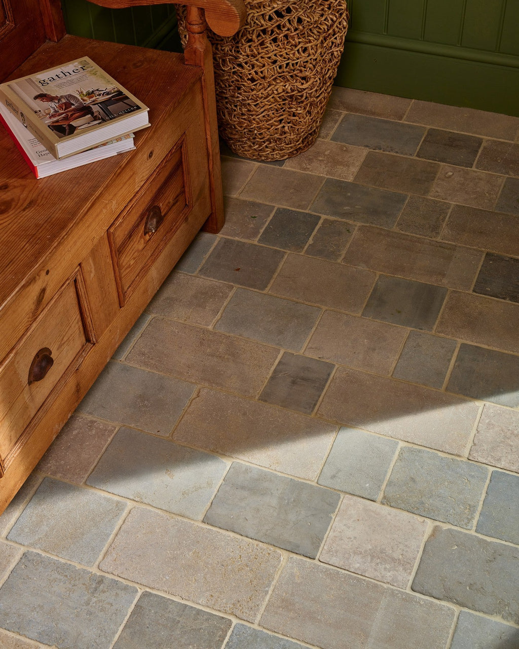 Ca’ Pietra Castilan Limestone Cobbles Tumbled — official gallery image 7