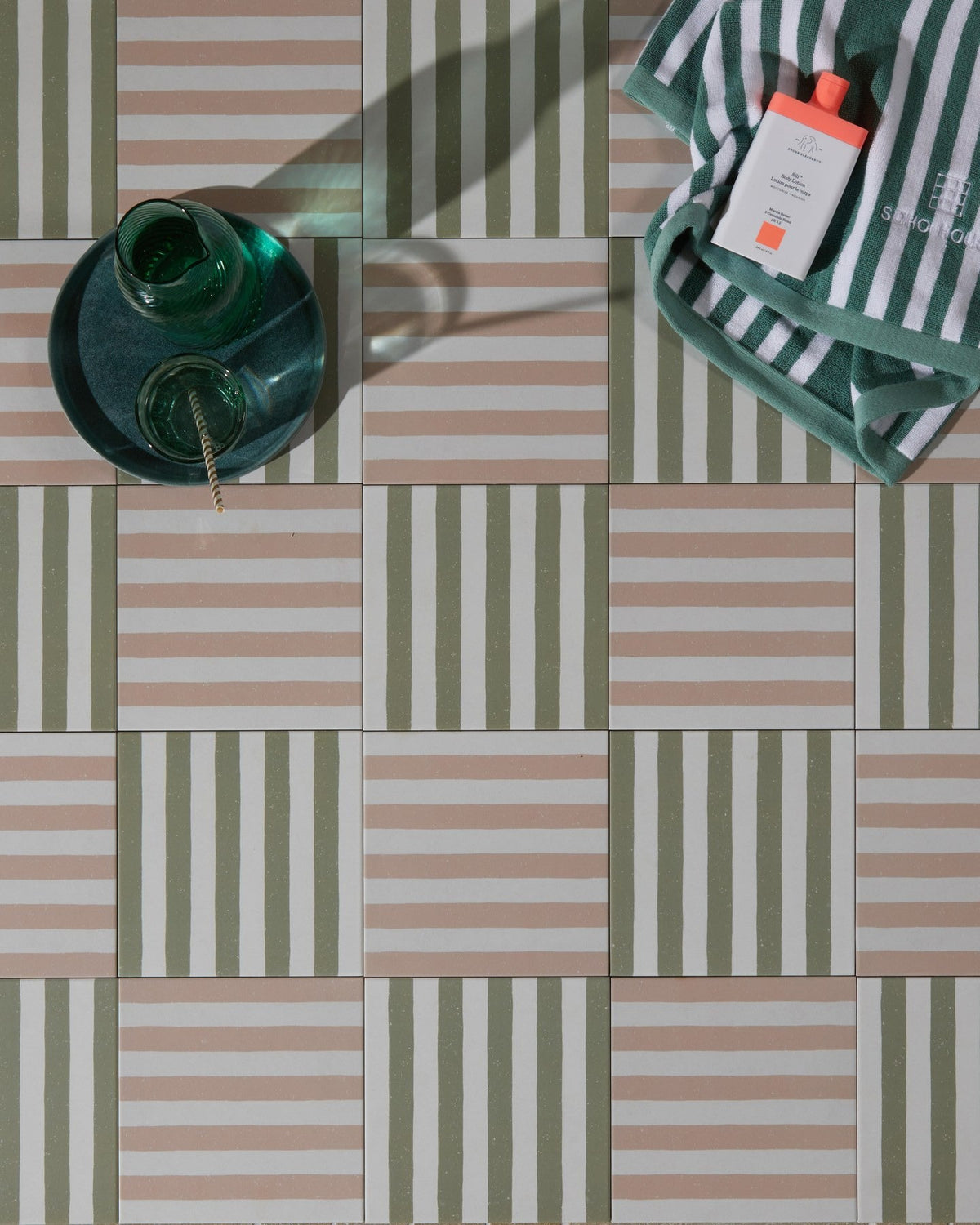 Ca’ Pietra Deck Chair Porcelain Rose — official gallery image 2