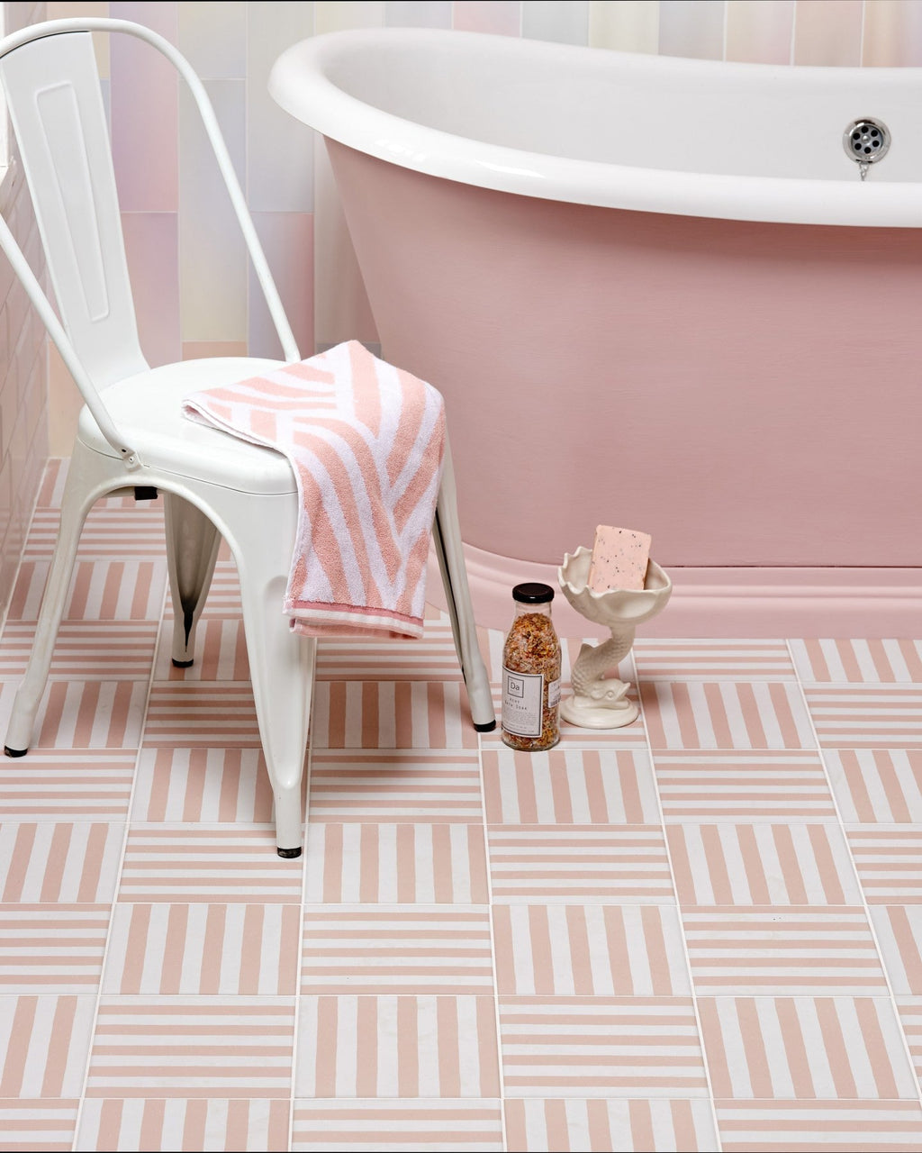 Ca’ Pietra Deck Chair Porcelain Rose — official gallery image 3