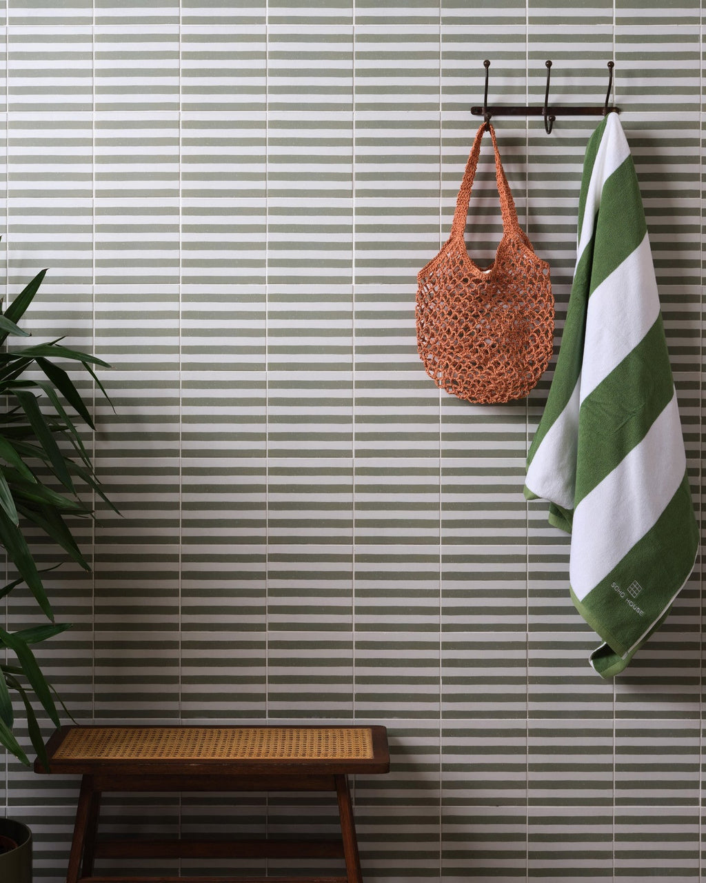 Ca’ Pietra Deck Chair Porcelain Sage — official gallery image 9