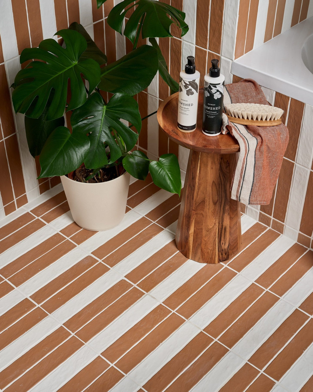 Ca’ Pietra Earthenware Porcelain Soft White — official gallery image 5