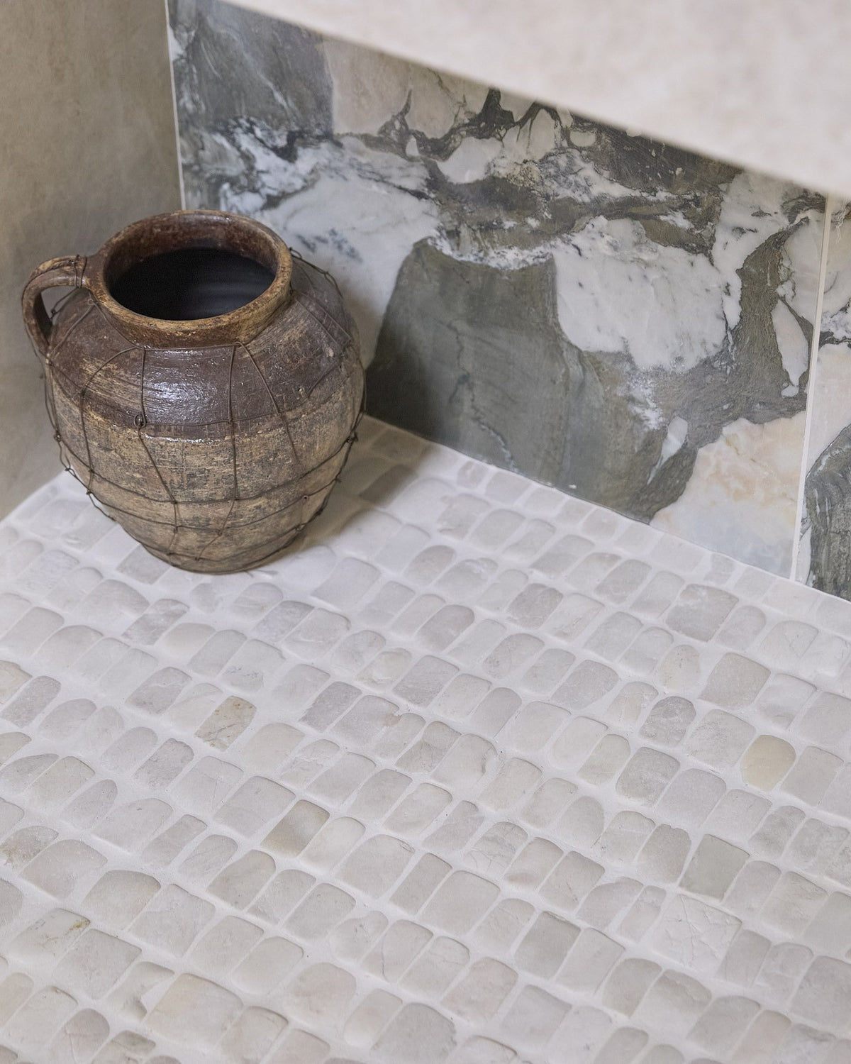Ca’ Pietra Enso Cobble Mosaic Strip Chalk — official gallery image 6