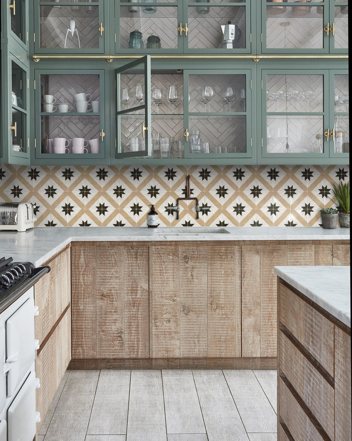Ca’ Pietra STUDIO Étoile Brown Star Ceramic — official gallery image 1