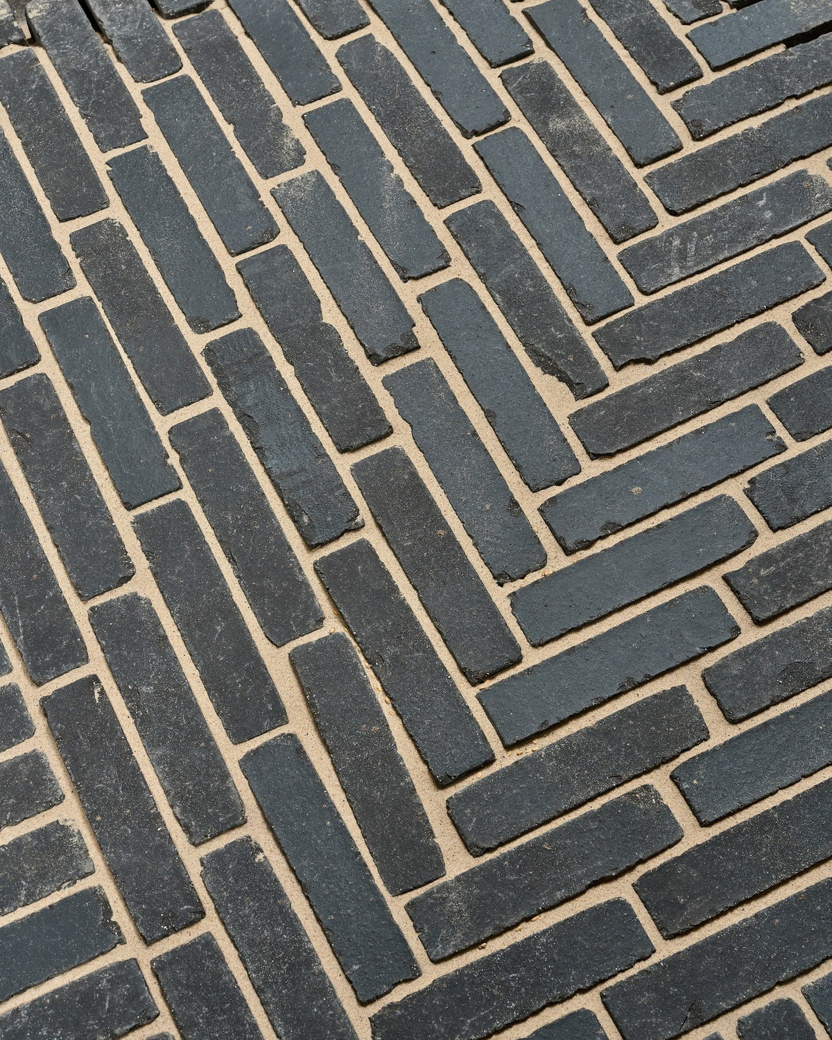 Ca’ Pietra Flanders Charcoal Tumbled Clay Pavers — official gallery image 1
