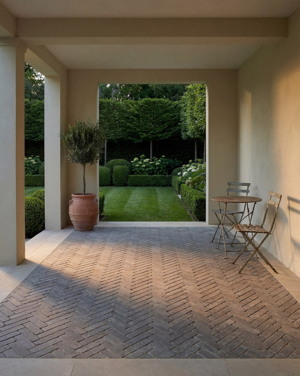 Ca’ Pietra Hazlebury Limestone Tumbled & Etched Klinkers — official gallery image 1
