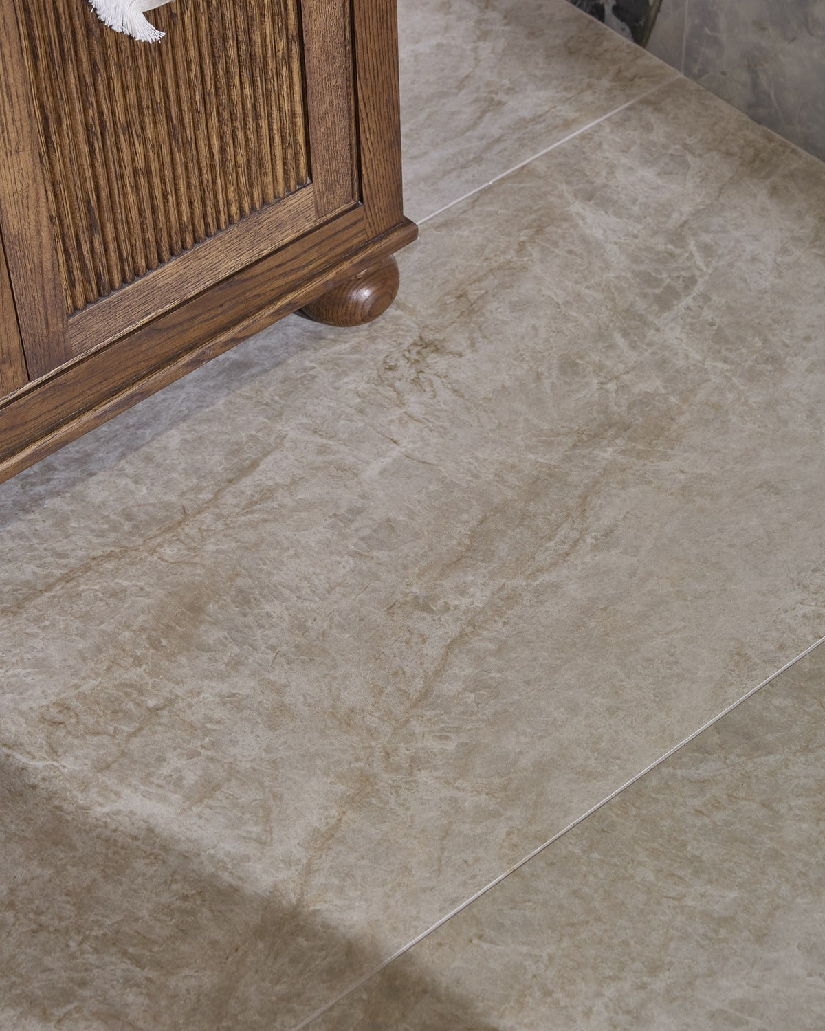 Ca’ Pietra Hoxton Porcelain Amber Matt — official gallery image 2
