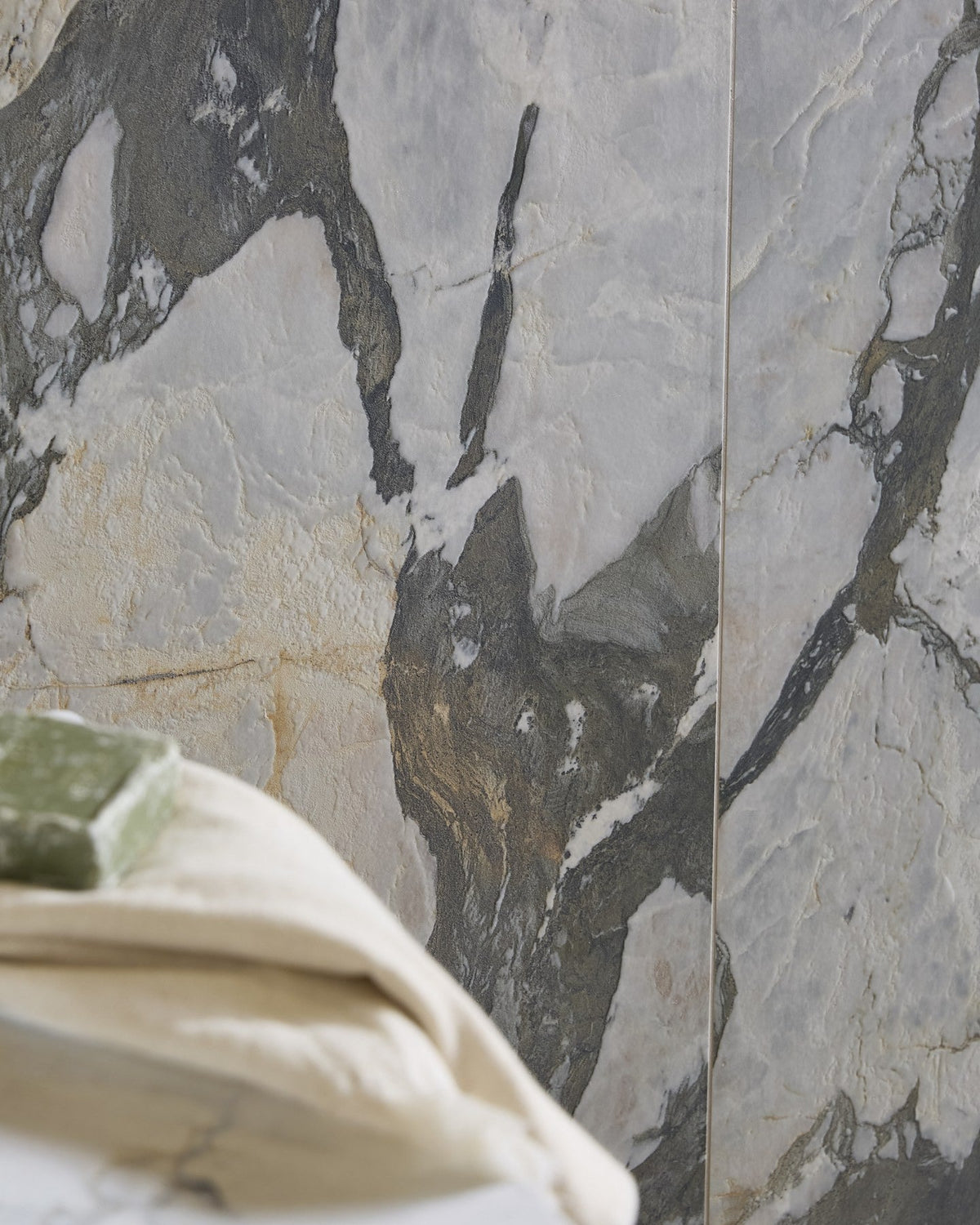 Ca’ Pietra Hoxton Porcelain Four Seasons Brushed — official gallery image 7
