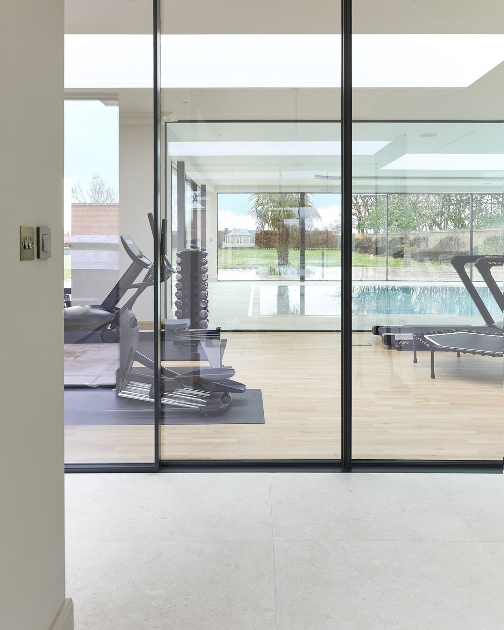 Ca’ Pietra Islington Porcelain White Textured — official gallery image 1