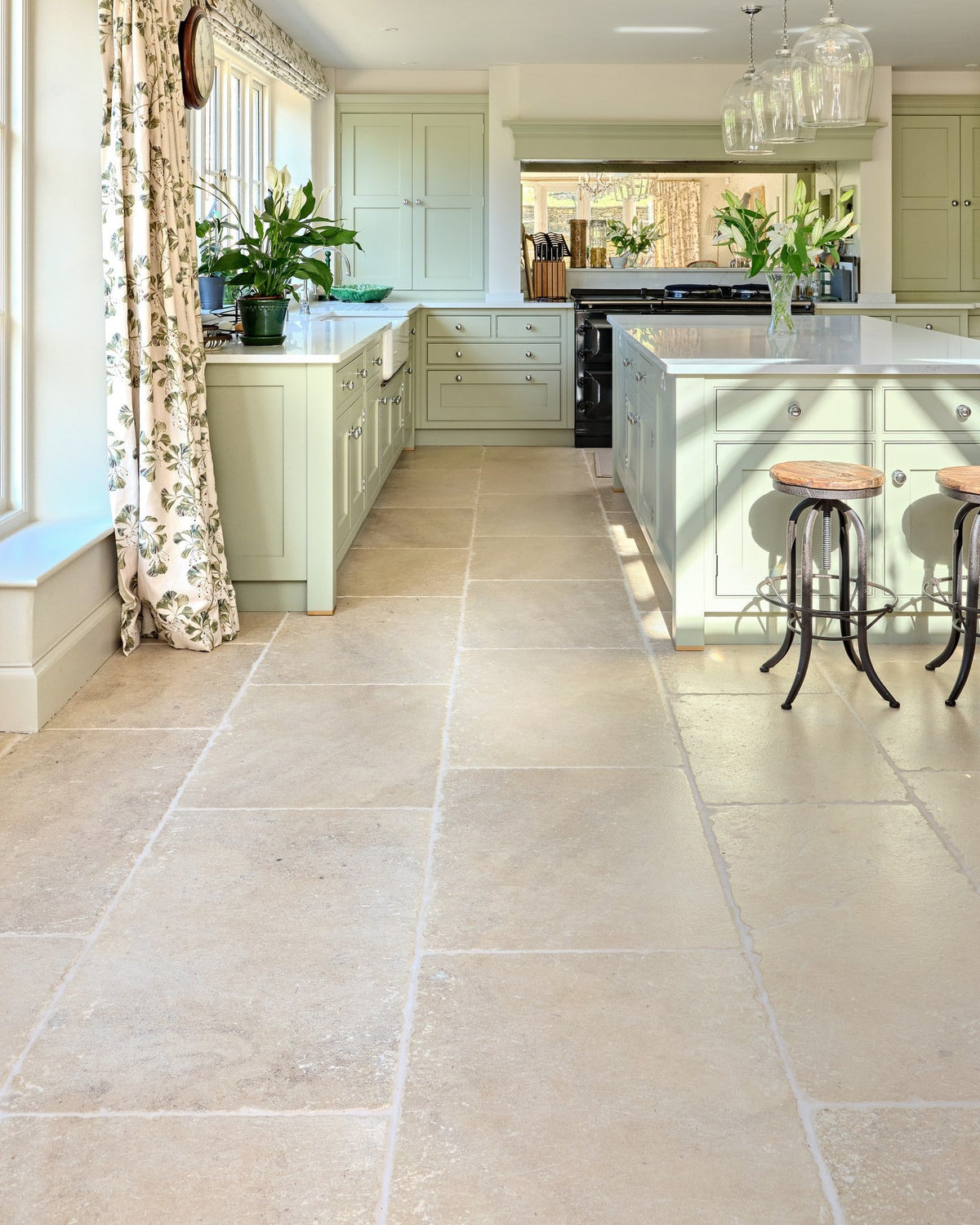 Ca’ Pietra Lacock Limestone Heritage Finish — official gallery image 1