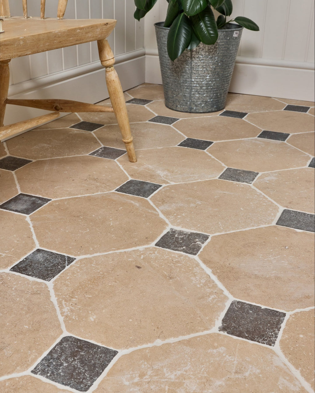 Ca’ Pietra Lacock Limestone Heritage Finish Octagons & Hazlebury Cabochons — official gallery image 4