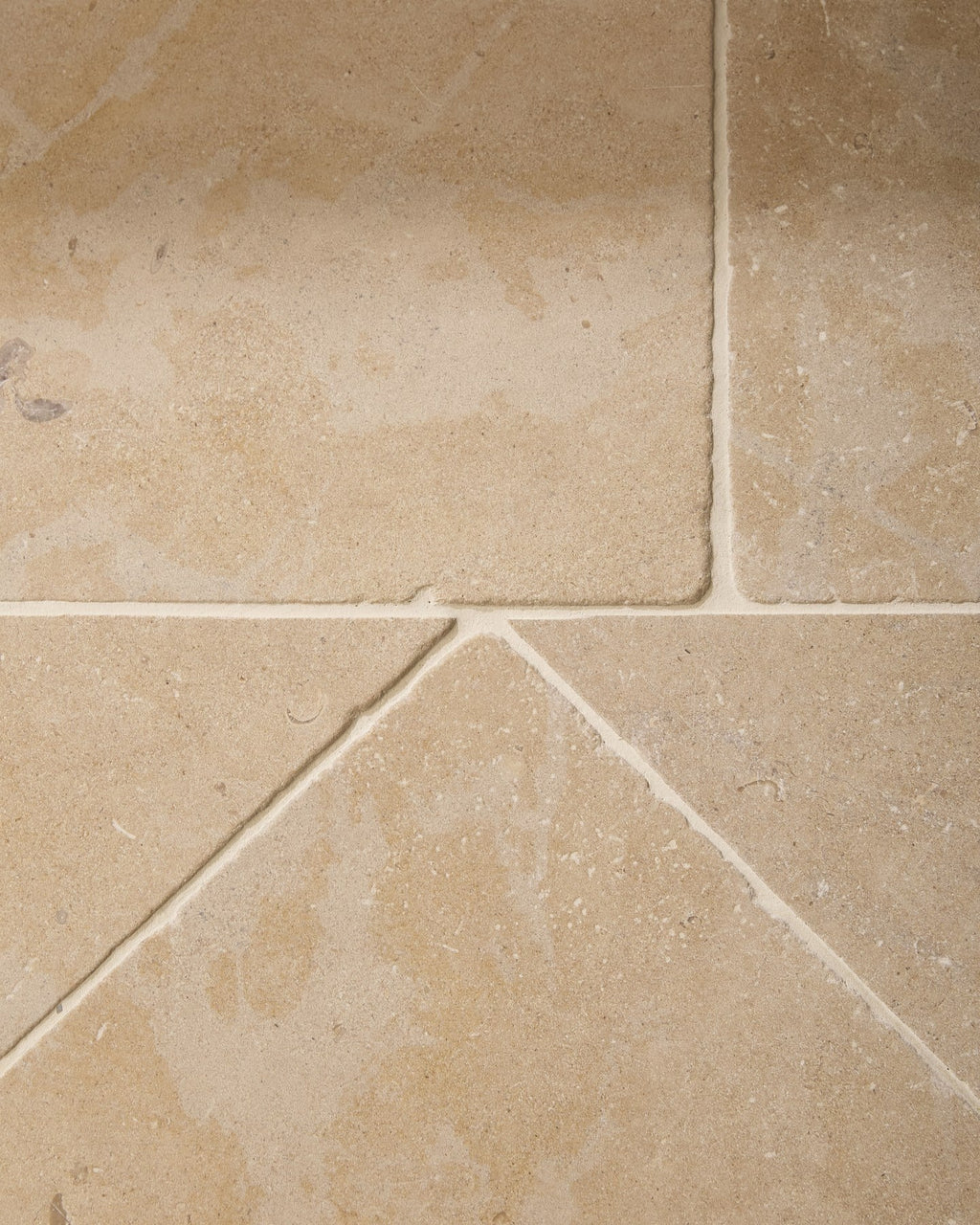 Ca’ Pietra Lacock Limestone Tumbled Finish — official gallery image 2
