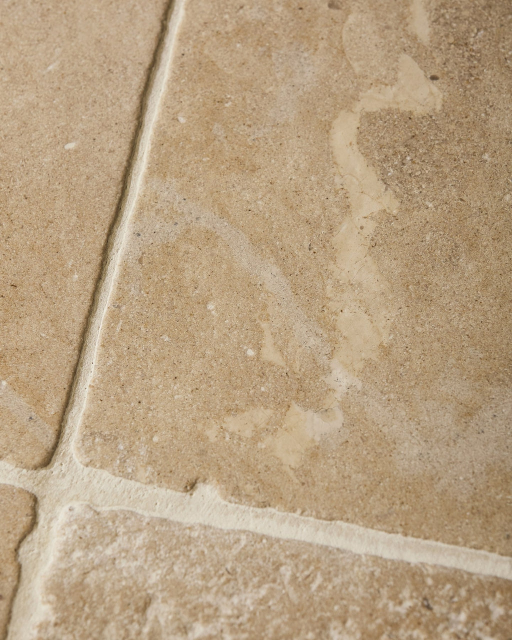 Ca’ Pietra Lacock Limestone Tumbled Finish — official gallery image 13