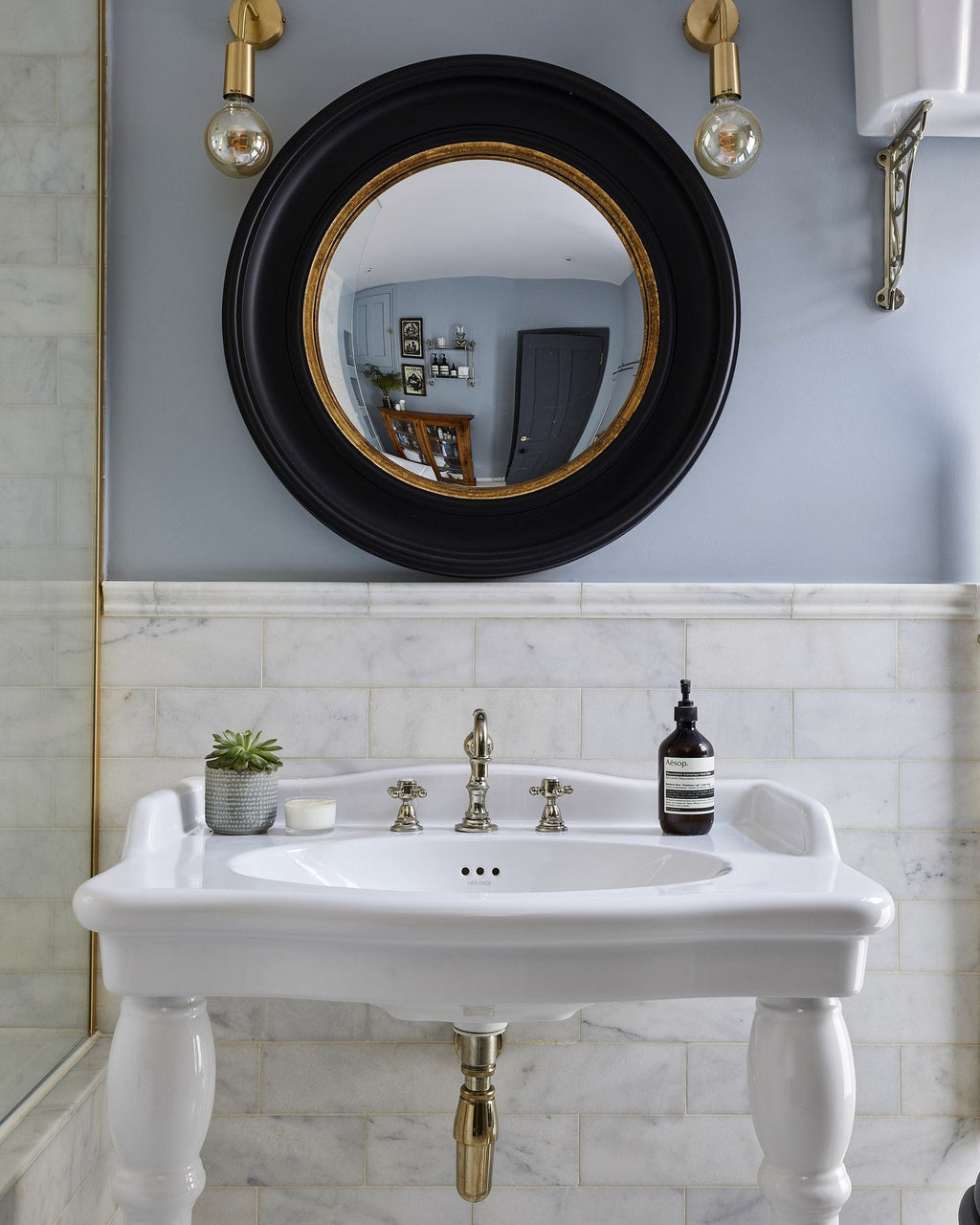 Ca’ Pietra Long Island Marble Honed Finish Dado — official gallery image 4
