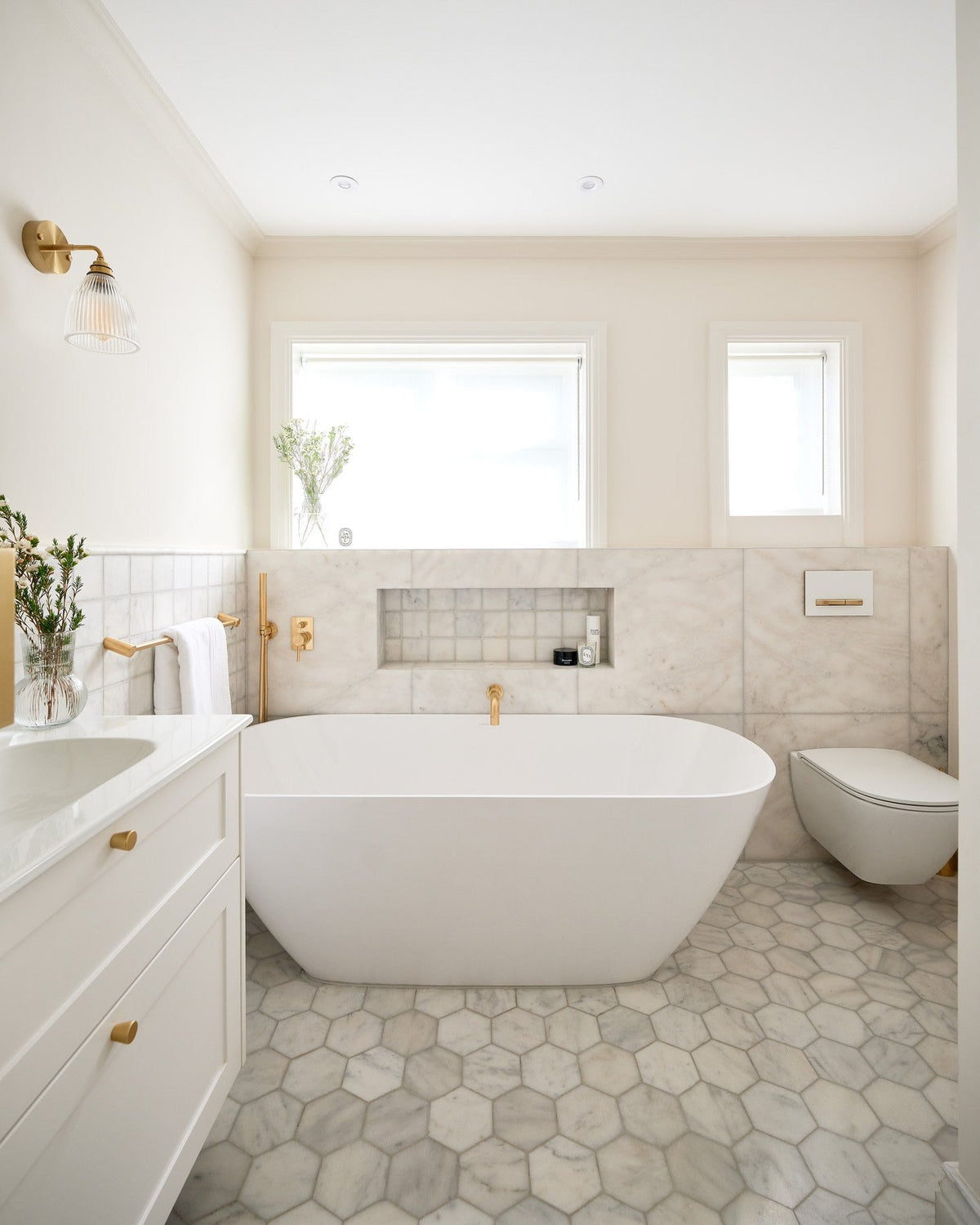 Ca’ Pietra Long Island Marble Honed Finish Large Hexagon — official gallery image 3
