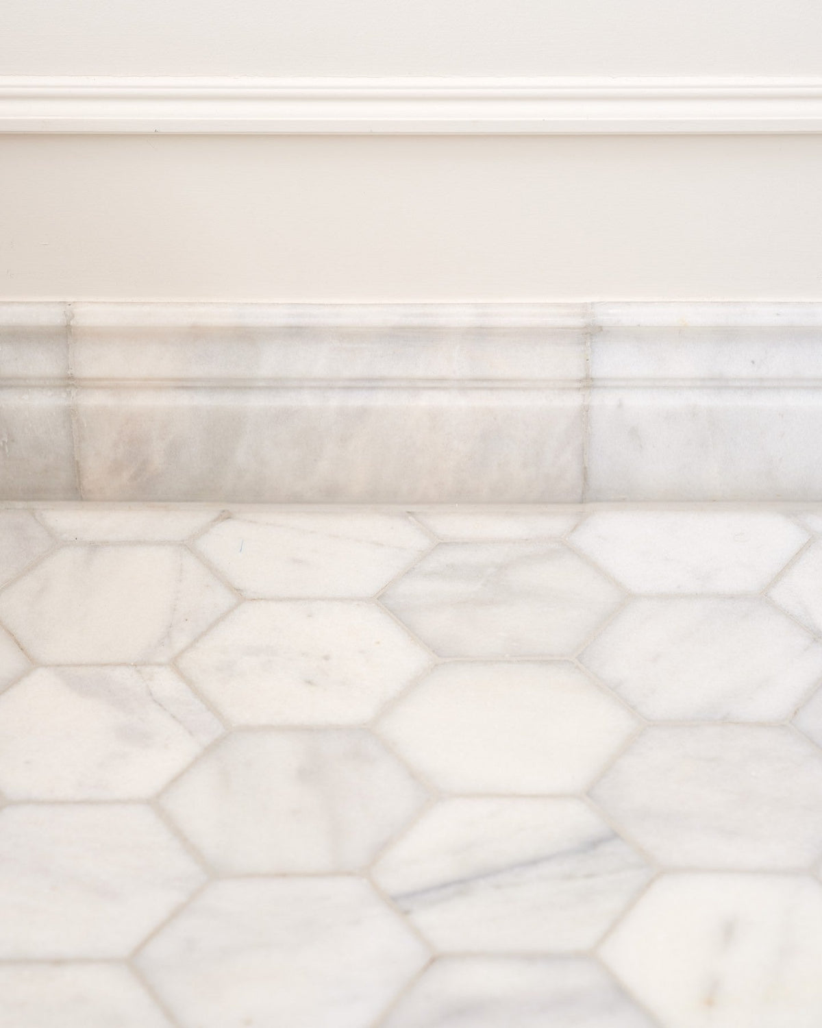 Ca’ Pietra Long Island Marble Honed Finish Large Hexagon — official gallery image 5