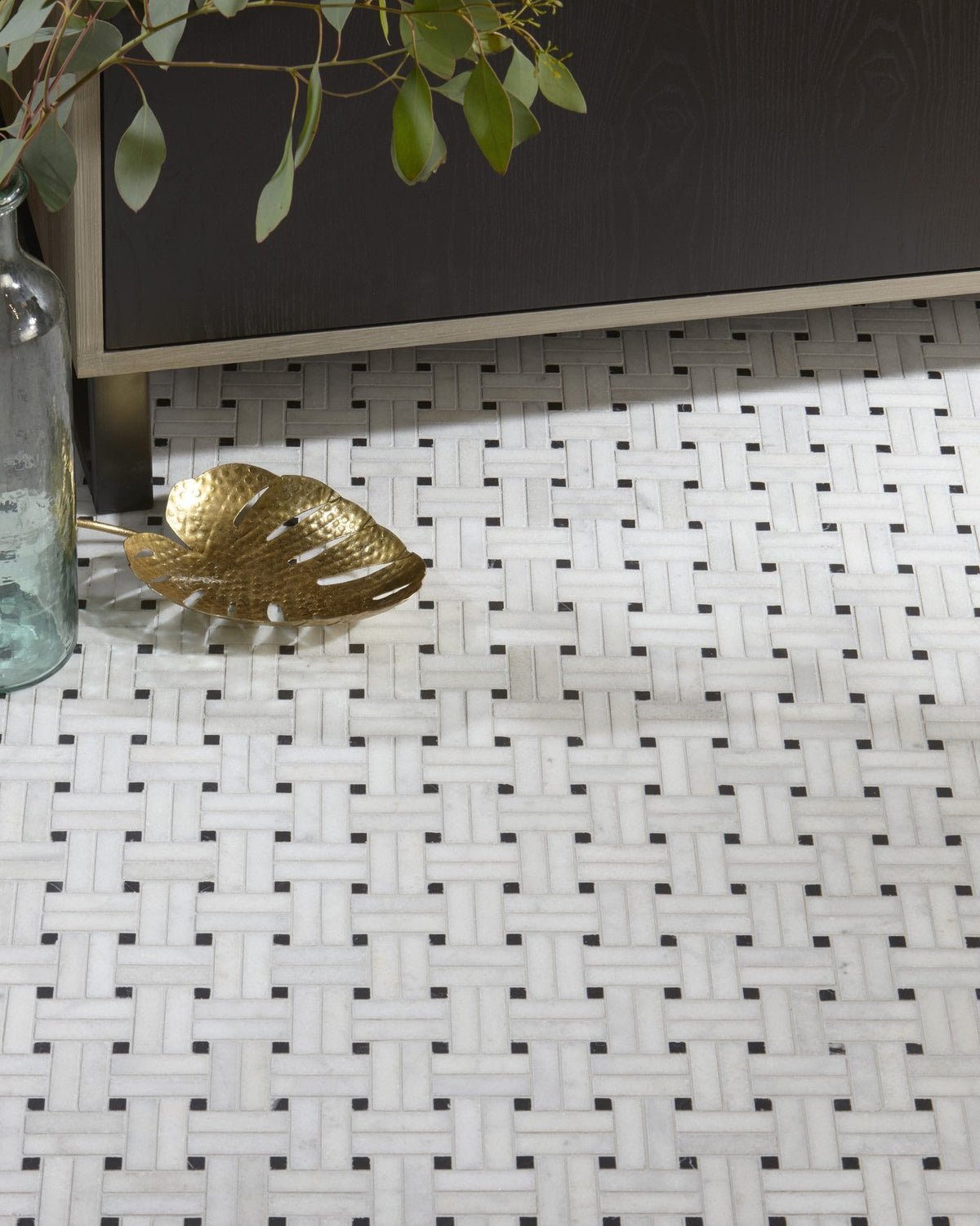 Ca’ Pietra Long Island Marble Honed Finish Wicker Mosaic — official gallery image 3