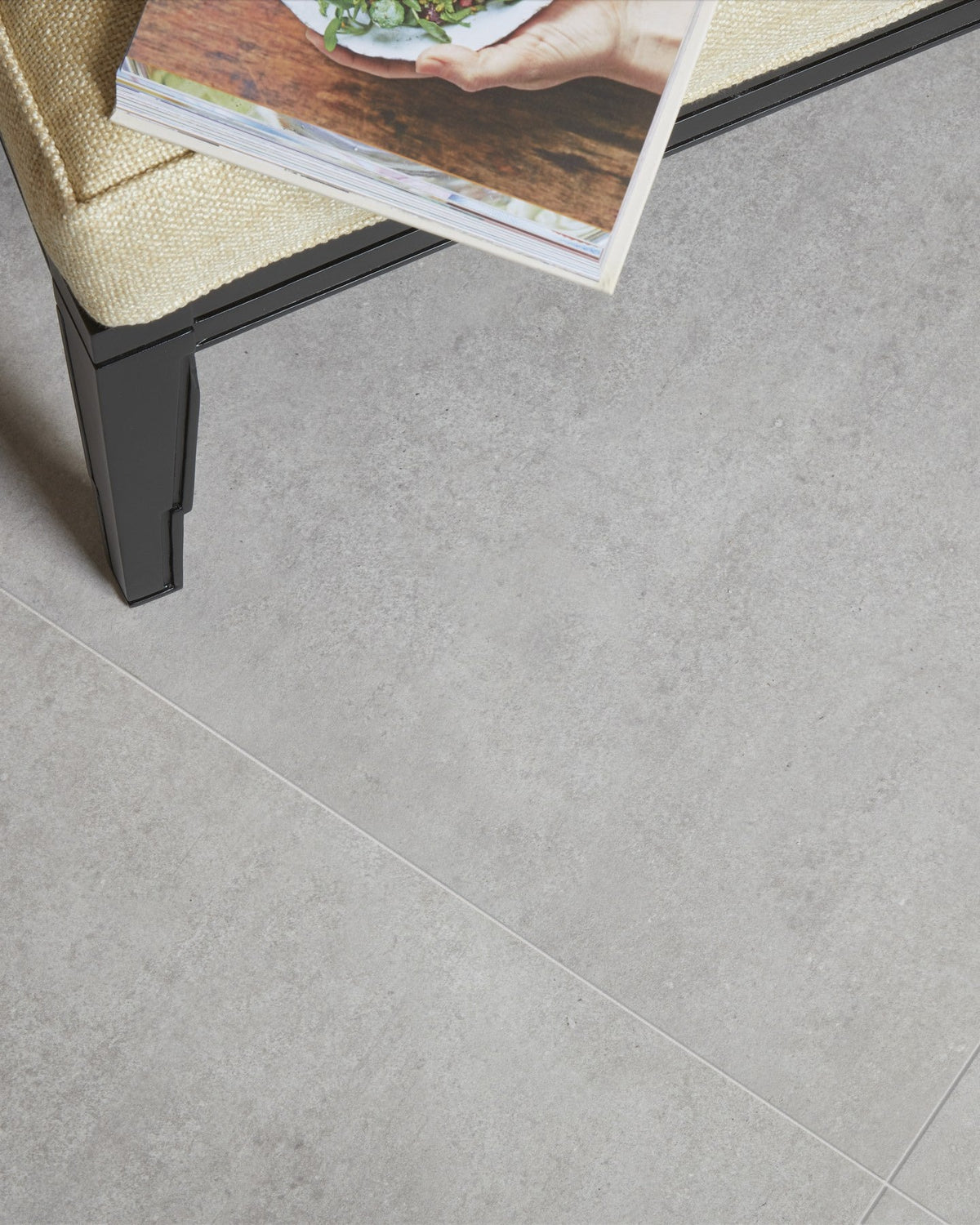 Ca’ Pietra Louvre Porcelain Perla — official gallery image 1