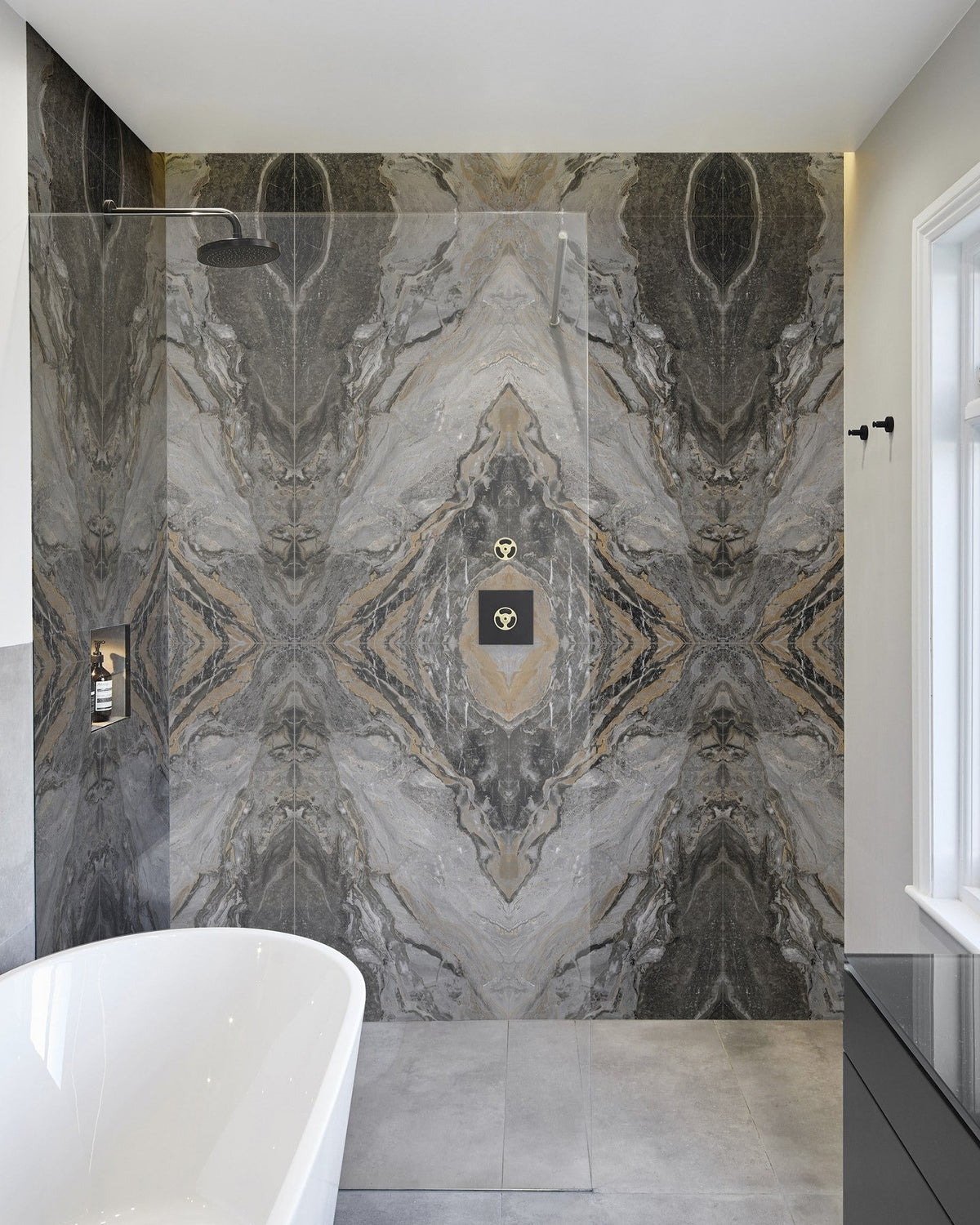 Ca’ Pietra Magnifique Porcelain Nero Bookmatched — official gallery image 5