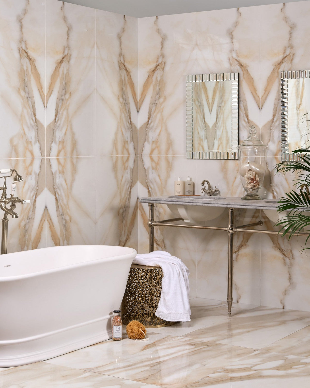 Ca’ Pietra Magnifique Porcelain Oro Bookmatched — official gallery image 2